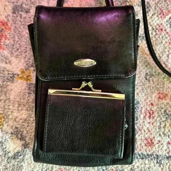 Liz Claiborne Handbags - Vintqage 90's crossbody purse/wallet